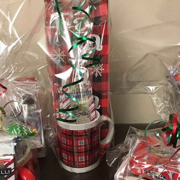 COPY - COPY - Holiday Gift bags - Picture 5 of 7